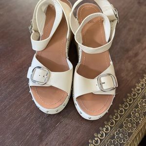 Zara limited edition off -white sandals